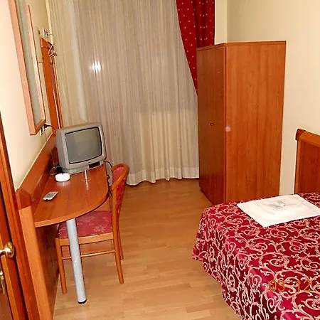 Hotel Val Di Sangro Perano